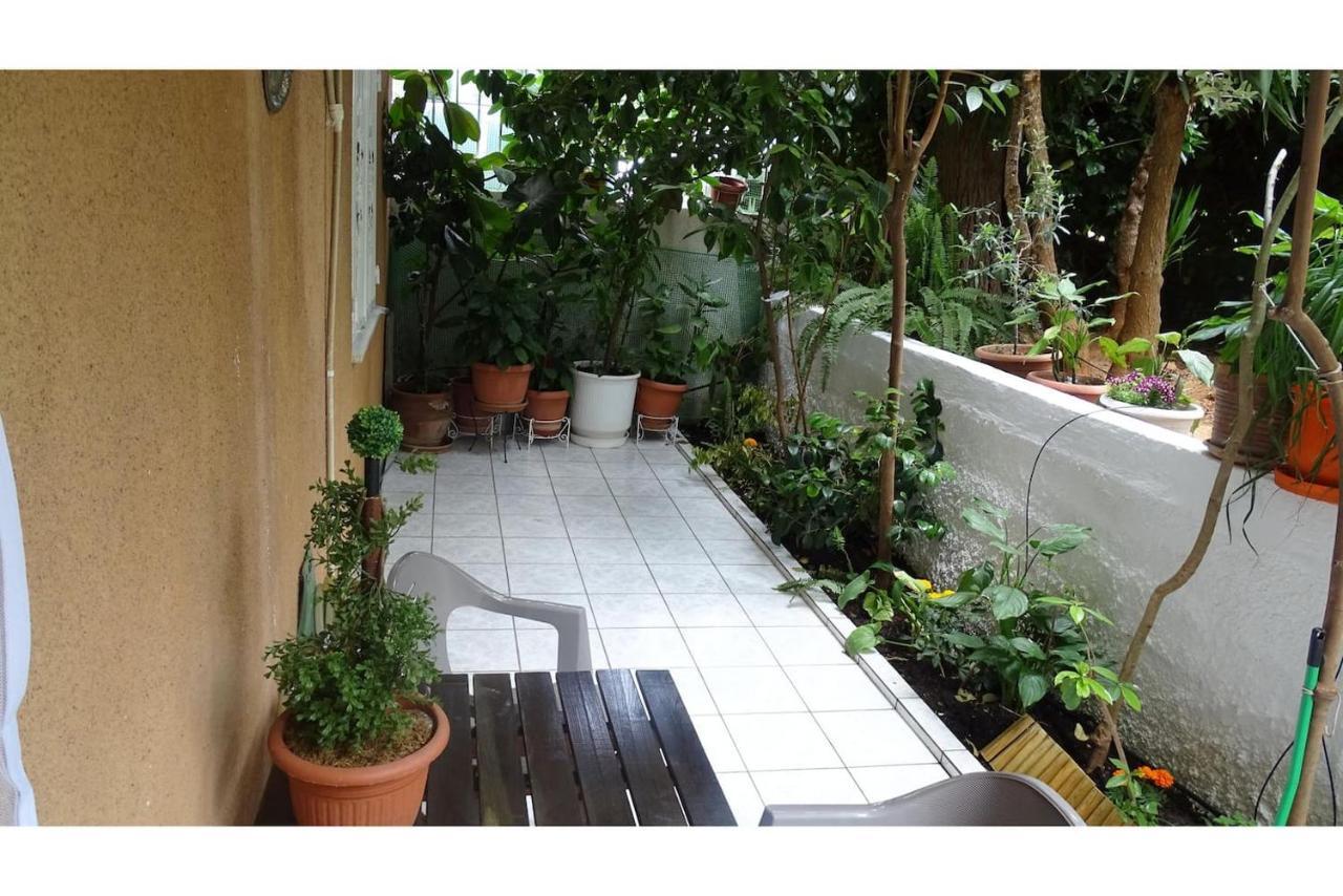 Athens, Cholargos Metro Appartment Екстер'єр фото